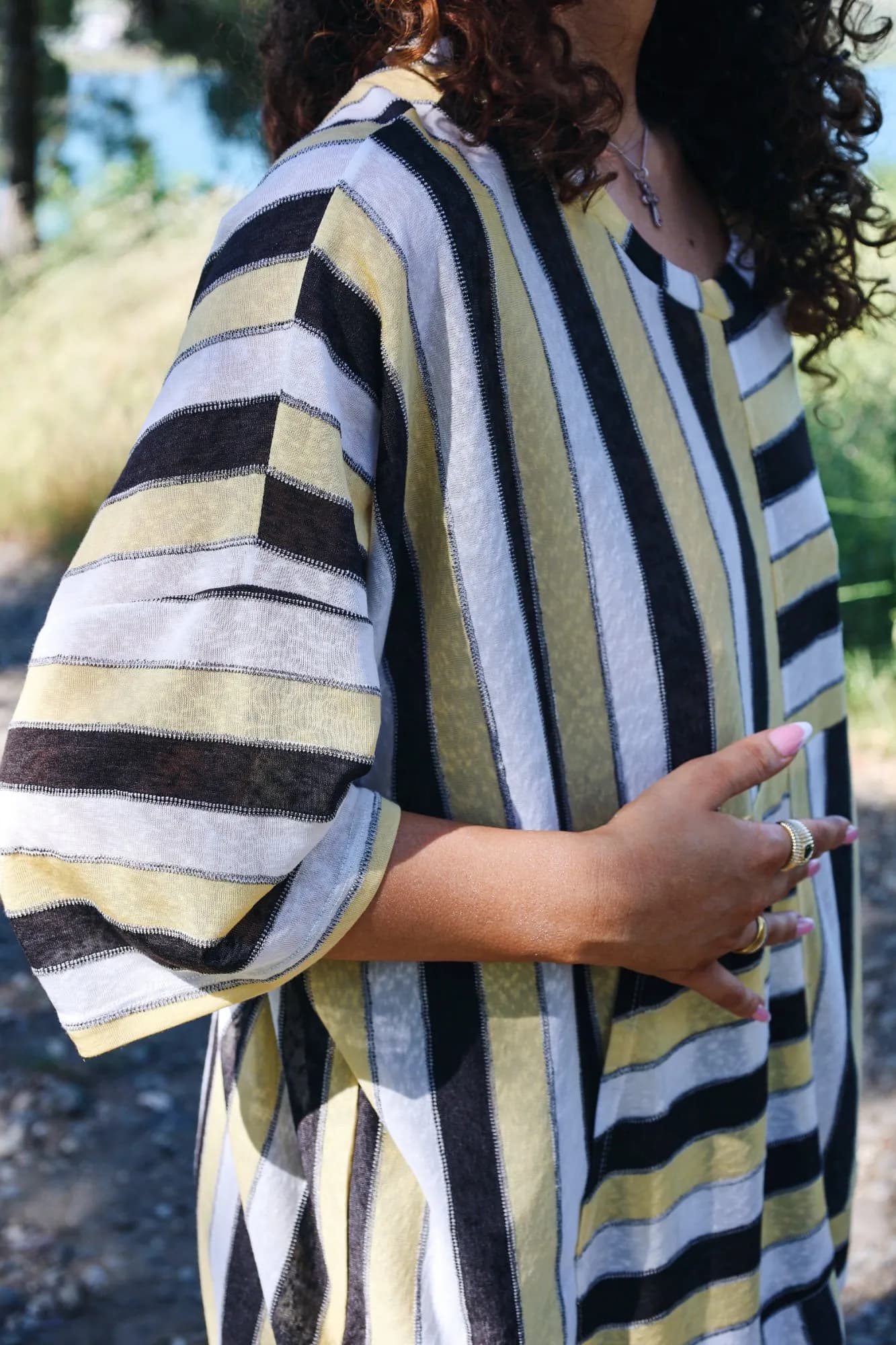 Relaxed-Fit Oversized Top 3