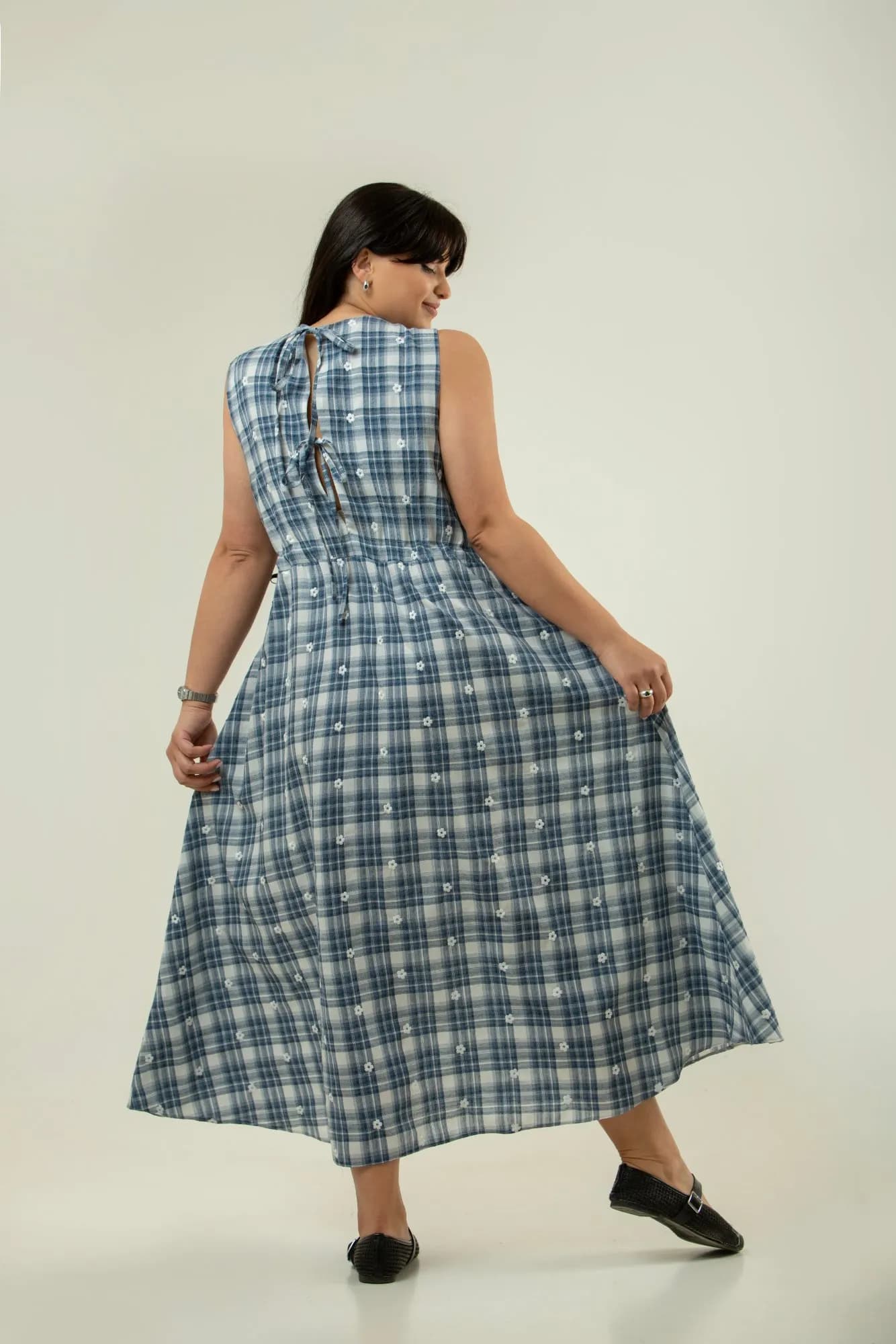 Blue Plaid Button-Front Dress 3